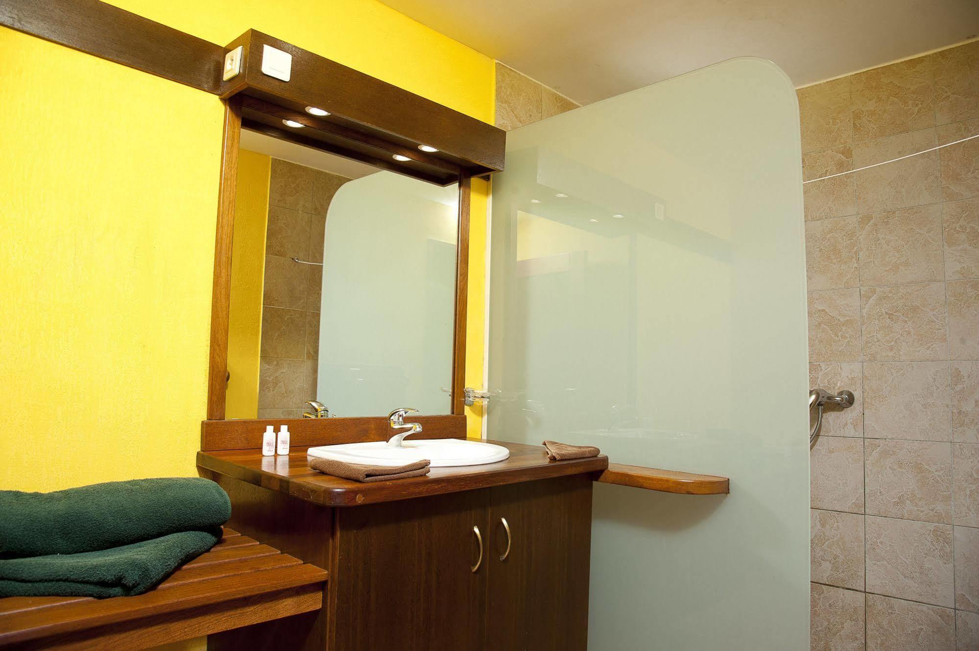 Kanua Tera Ecolodge Goro Екстер'єр фото